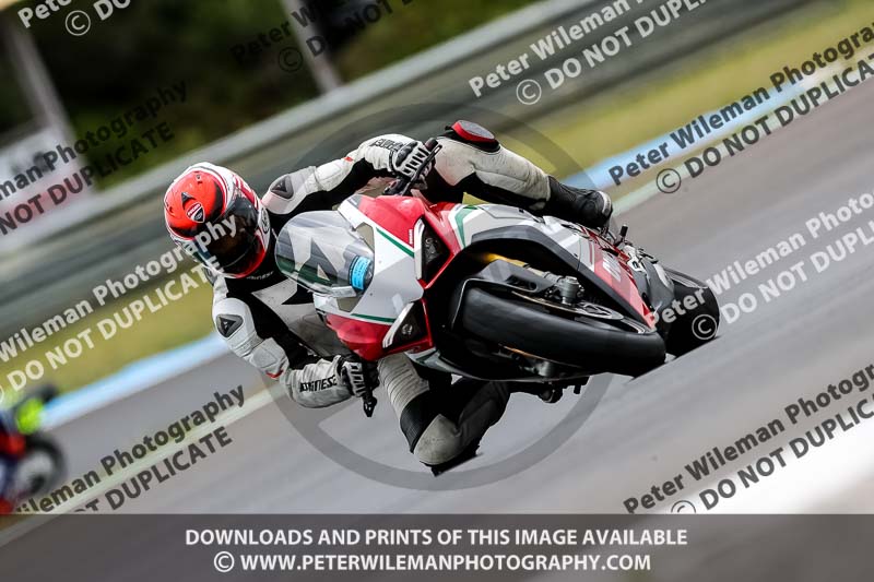 estoril;event digital images;motorbikes;no limits;peter wileman photography;portugal;trackday;trackday digital images